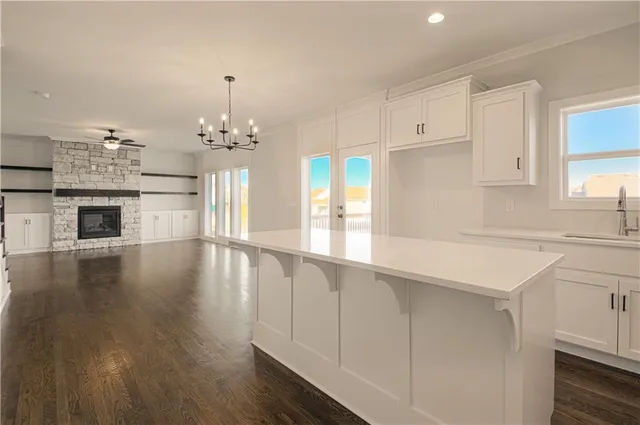 $499,900 | 6000 Northeast 118th Street, Kansas City, MO 64156