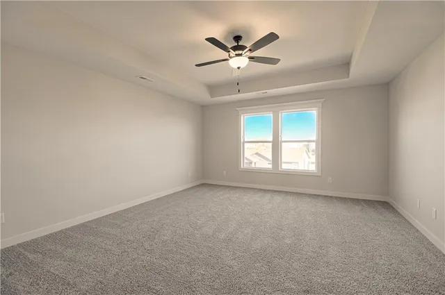 $499,900 | 6000 Northeast 118th Street, Kansas City, MO 64156