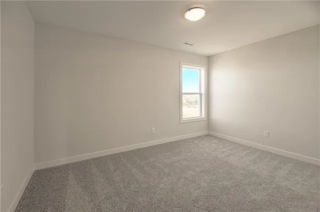 $499,900 | 6000 Northeast 118th Street, Kansas City, MO 64156