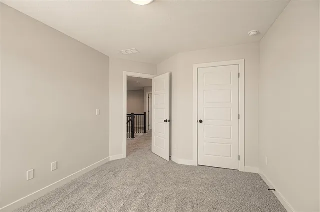 $499,900 | 6000 Northeast 118th Street, Kansas City, MO 64156