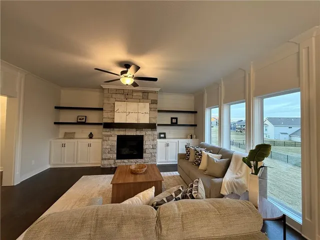 $499,900 | 6000 Northeast 118th Street, Kansas City, MO 64156