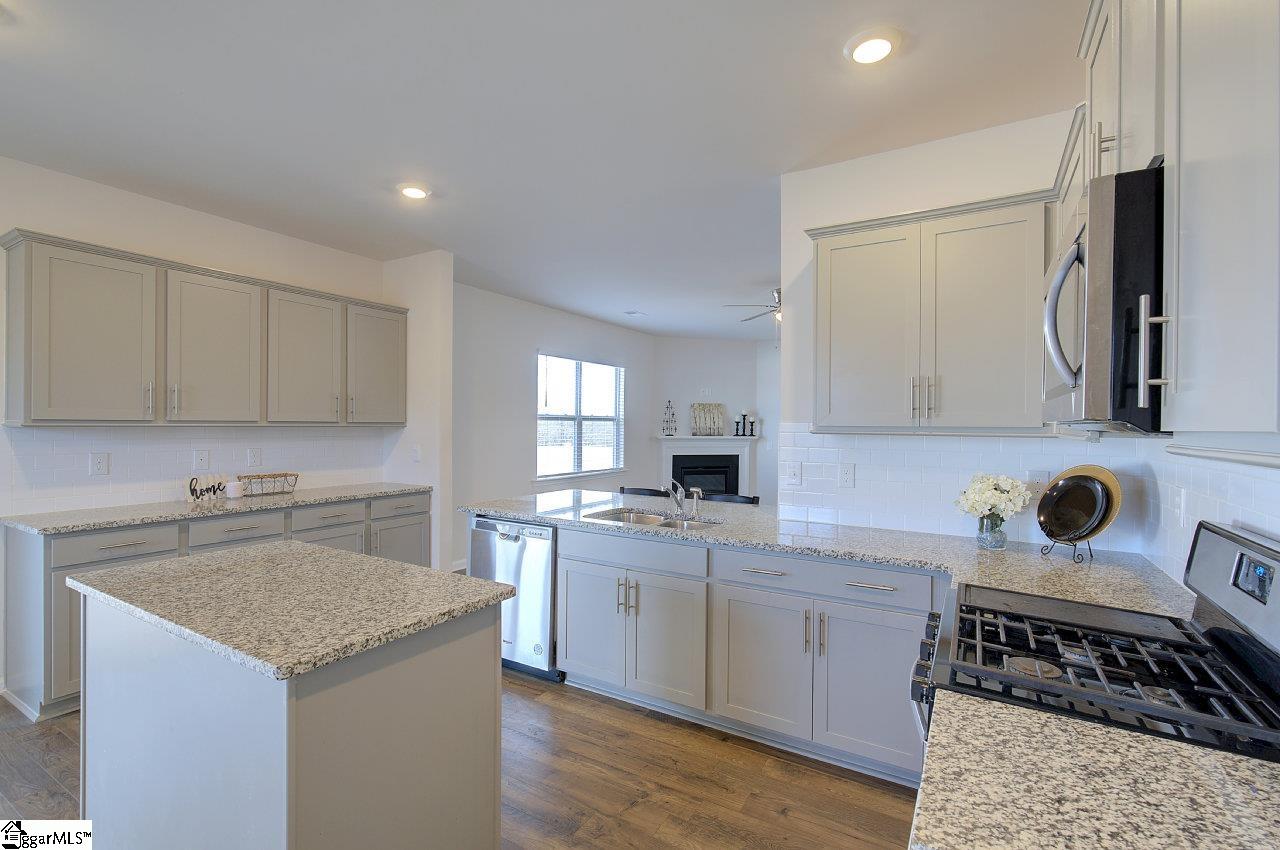 194 Light Spring Road Easley, SC 29642 - Photo 17 of 36 Gallery Image 17
