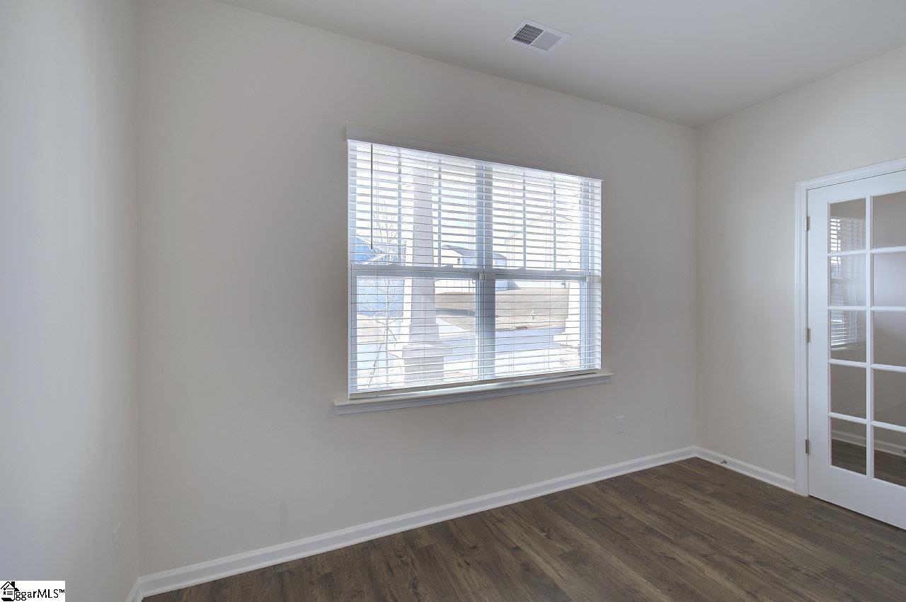 194 Light Spring Road Easley, SC 29642 - Photo 5 of 36 Gallery Image 5