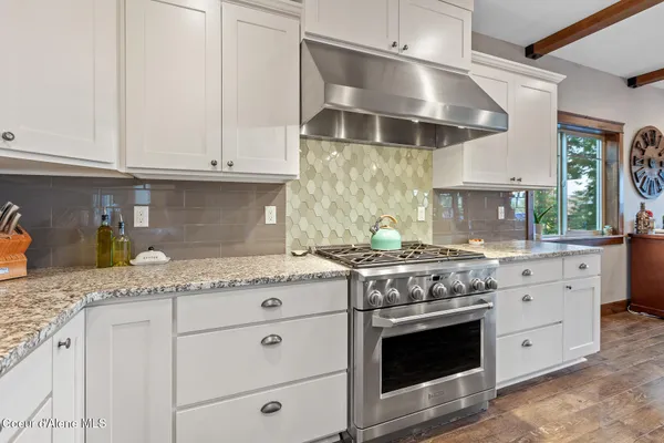 $1,950,000 | 18059 North Advent Lane, Post Falls, ID 83854