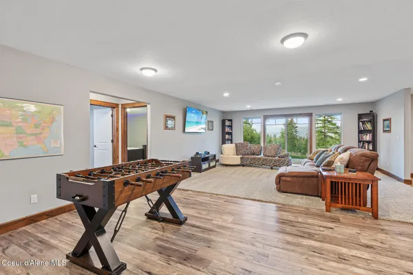 $1,950,000 | 18059 North Advent Lane, Post Falls, ID 83854