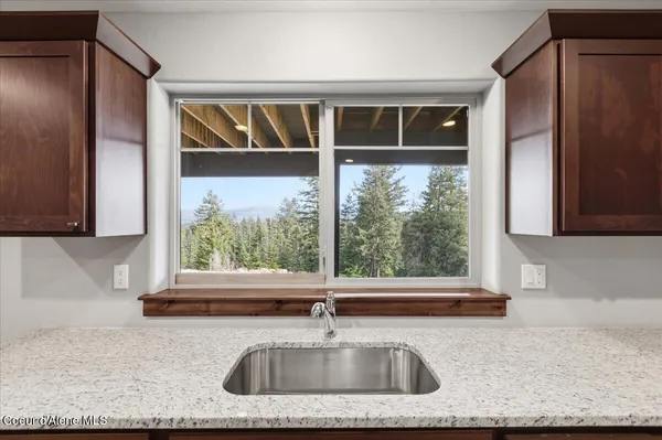 $1,950,000 | 18059 North Advent Lane, Post Falls, ID 83854