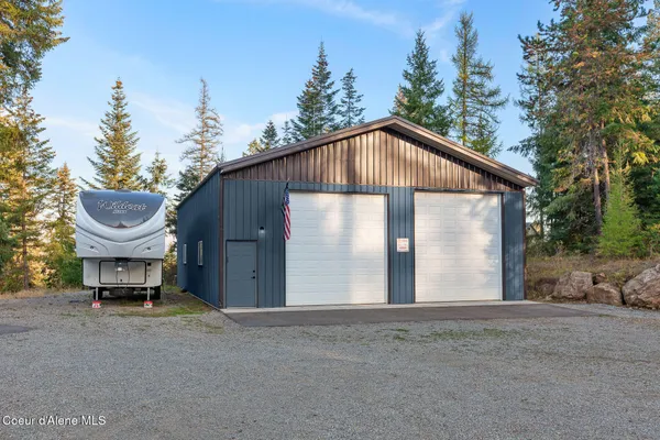 $1,950,000 | 18059 North Advent Lane, Post Falls, ID 83854