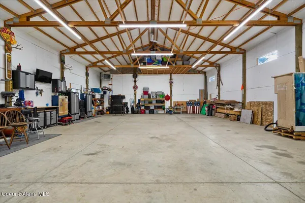 $1,950,000 | 18059 North Advent Lane, Post Falls, ID 83854