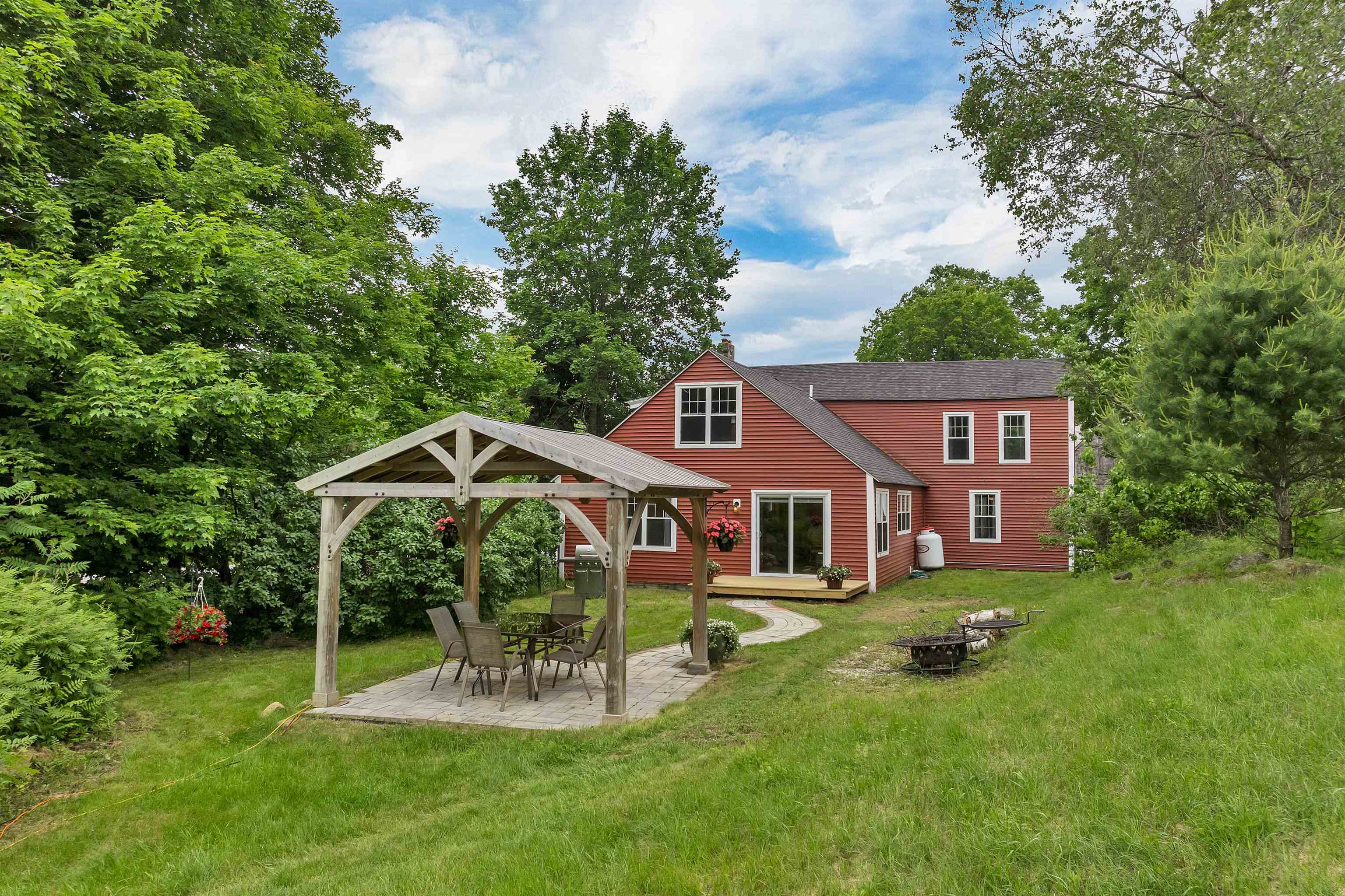 169 Suncook Valley Road Chichester, NH 03258 - Photo 4 of 59