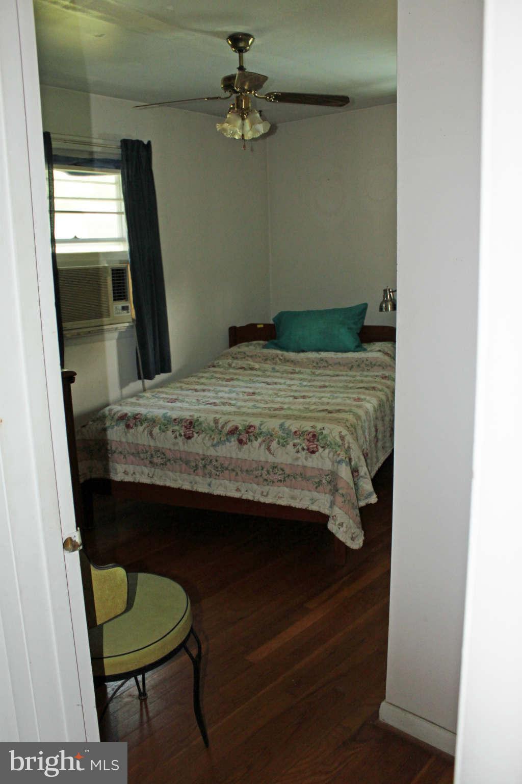 2 Brick Church Road Edgewater, MD 21037 - Photo 16 of 21 Bedroom
