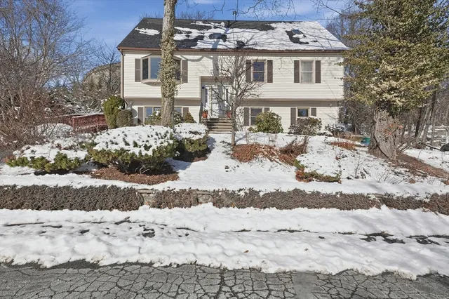 $989,000 | 16 Battlemarch Way, Woburn, MA 01801