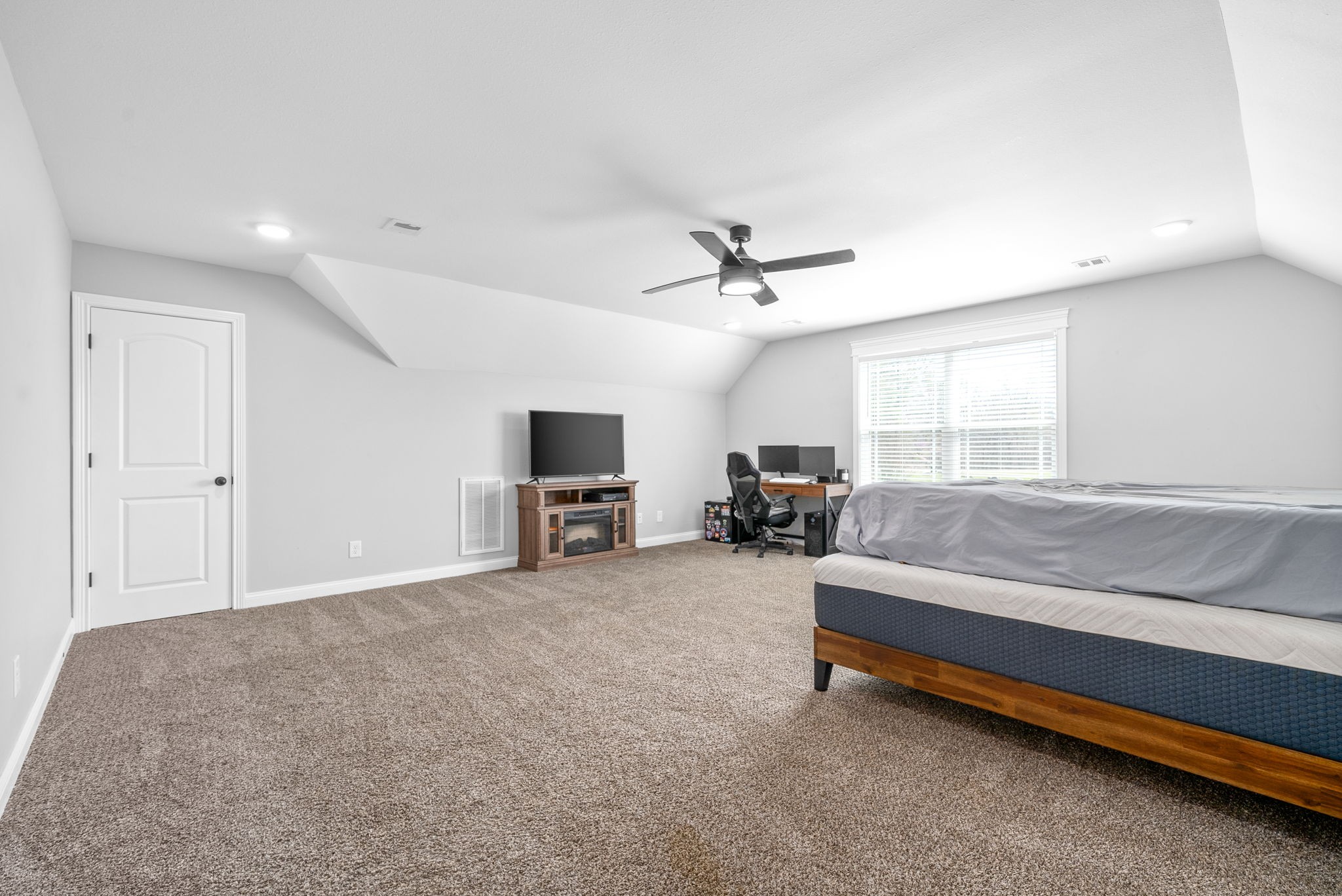 851 South Ridge Trail Clarksville, TN 37043 - Photo 26 of 32 Gallery Image 26