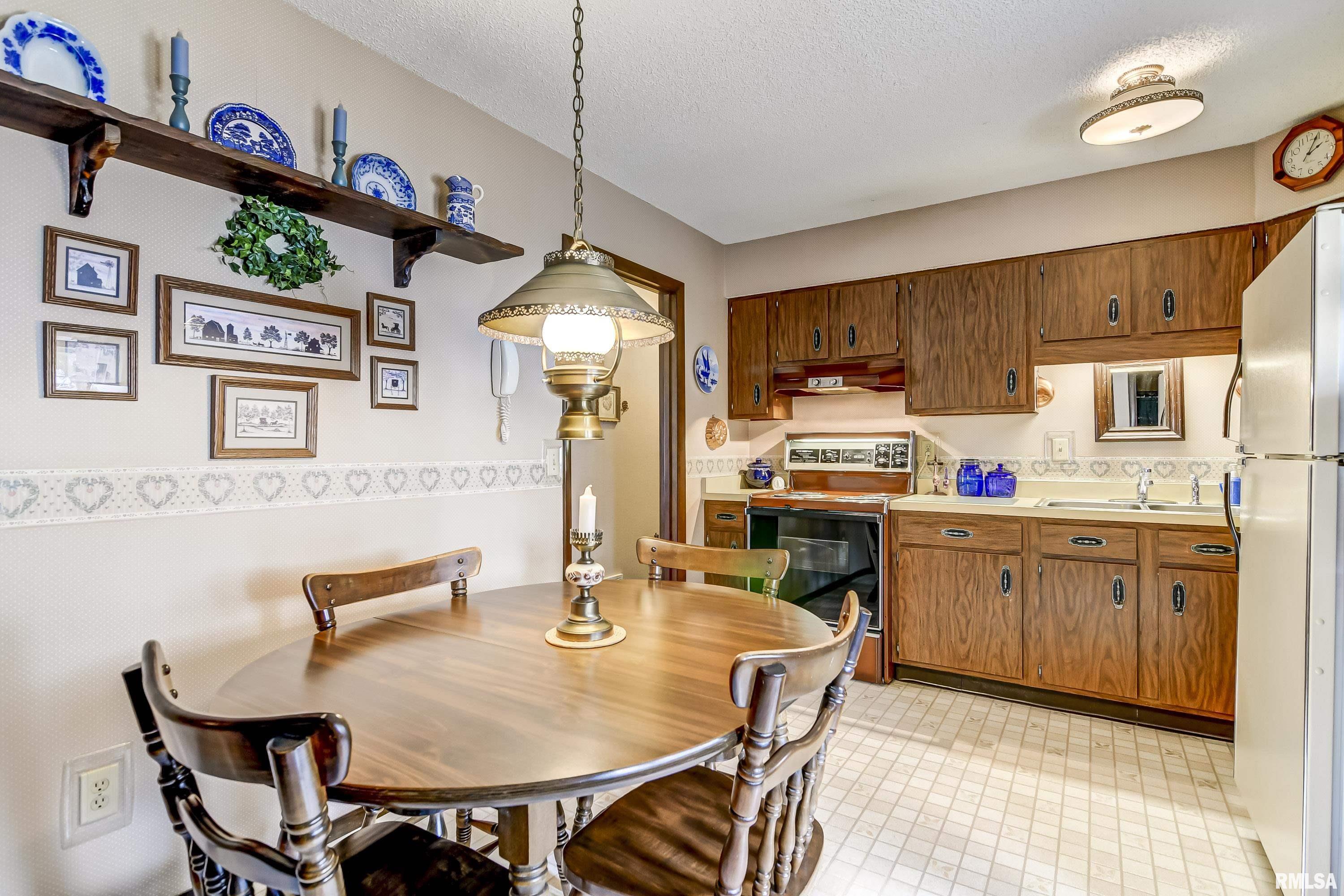 2904 Sandgate Road Springfield, IL 62702 - Photo 12 of 29
