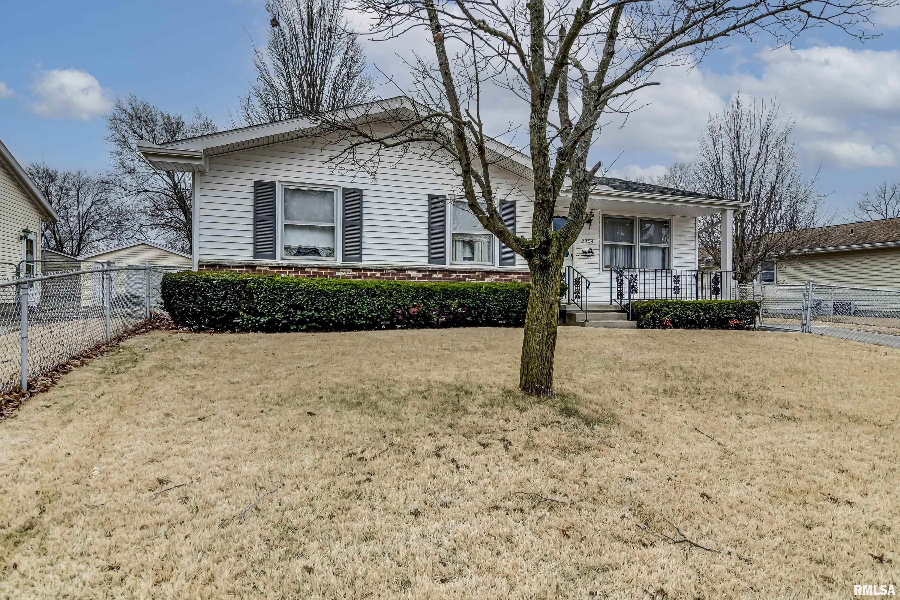 2904 Sandgate Road Springfield, IL 62702 - Photo 2 of 29
