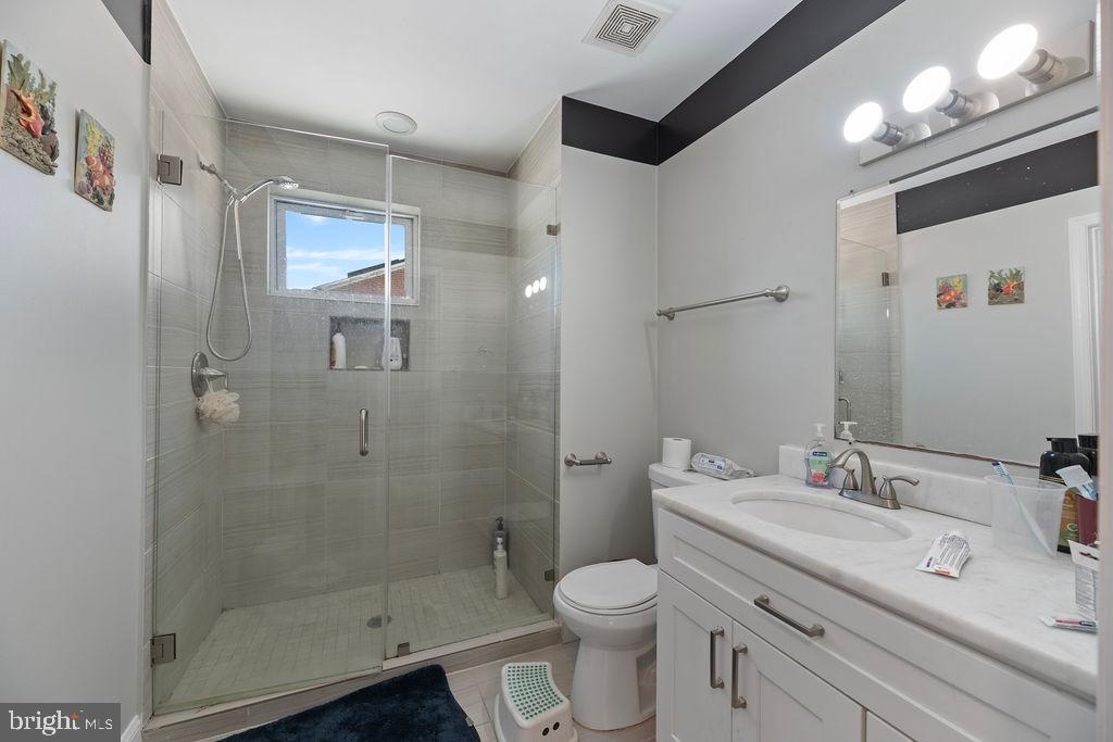 6106 Manor Road Clinton, MD 20735 - Photo 15 of 39