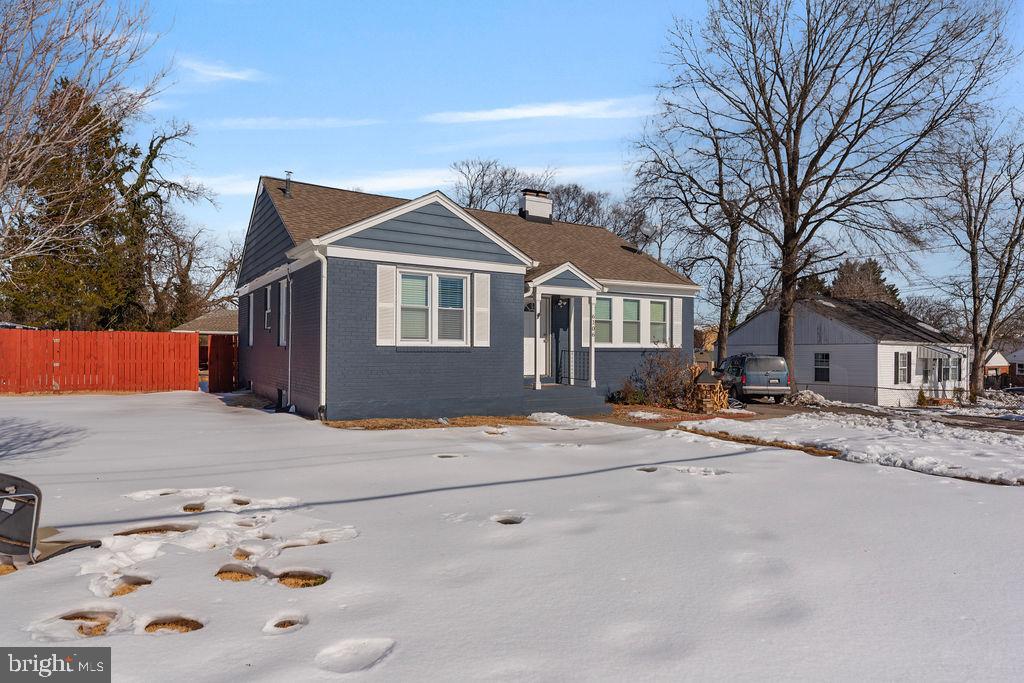 6106 Manor Road Clinton, MD 20735 - Photo 4 of 39