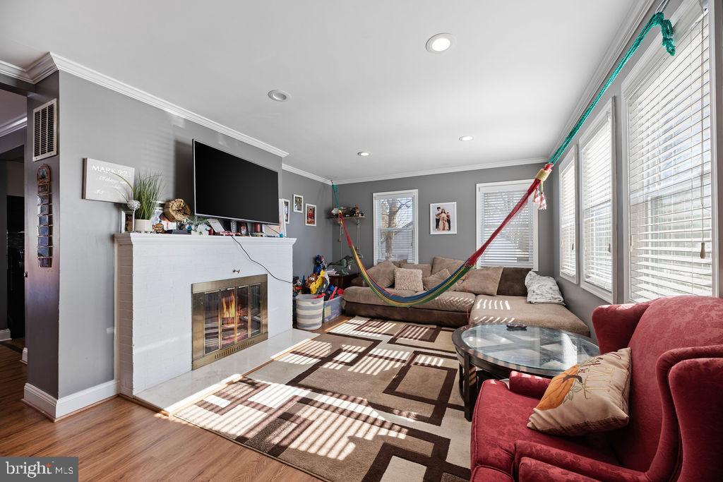 6106 Manor Road Clinton, MD 20735 - Photo 6 of 39