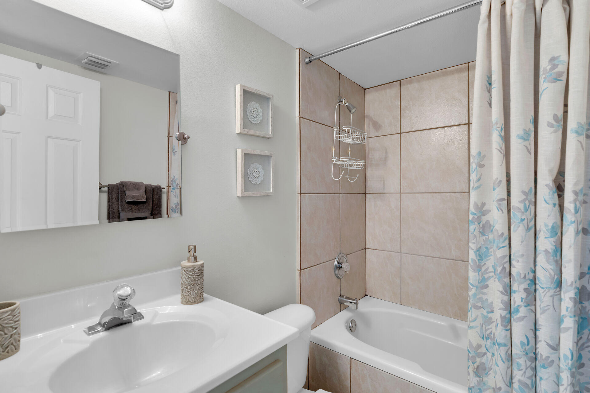 4 Snapper Avenue Key Largo, FL 33037 - Photo 14 of 38 virtual-tour-350421-22