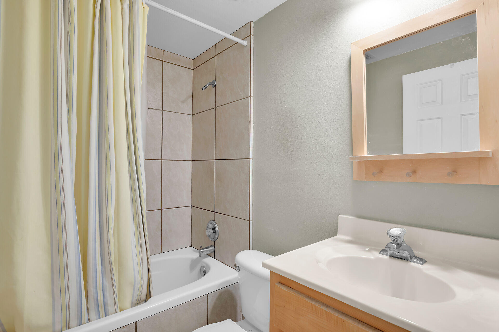 4 Snapper Avenue Key Largo, FL 33037 - Photo 20 of 38 virtual-tour-350421-28