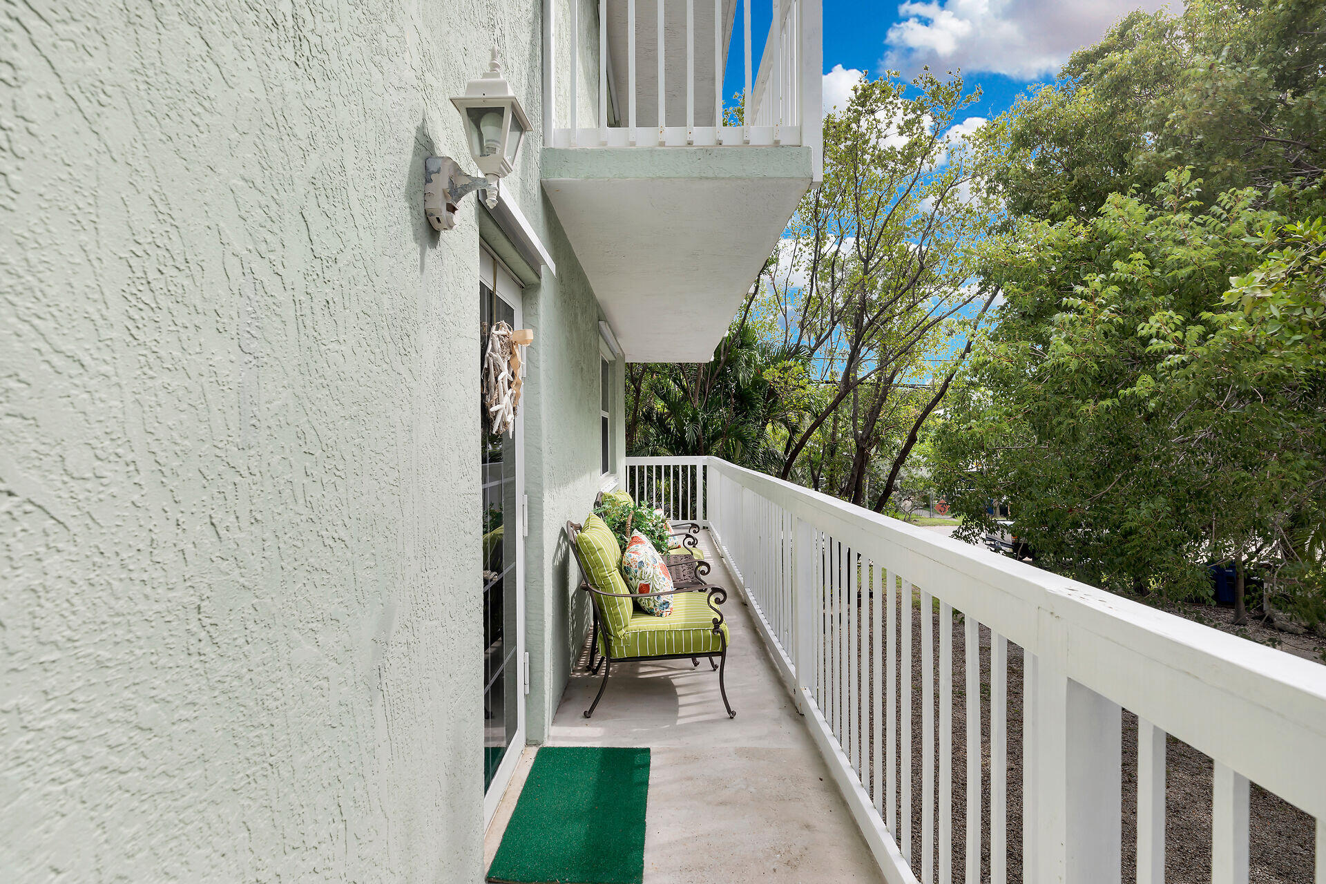 4 Snapper Avenue Key Largo, FL 33037 - Photo 2 of 38 virtual-tour-350421-10