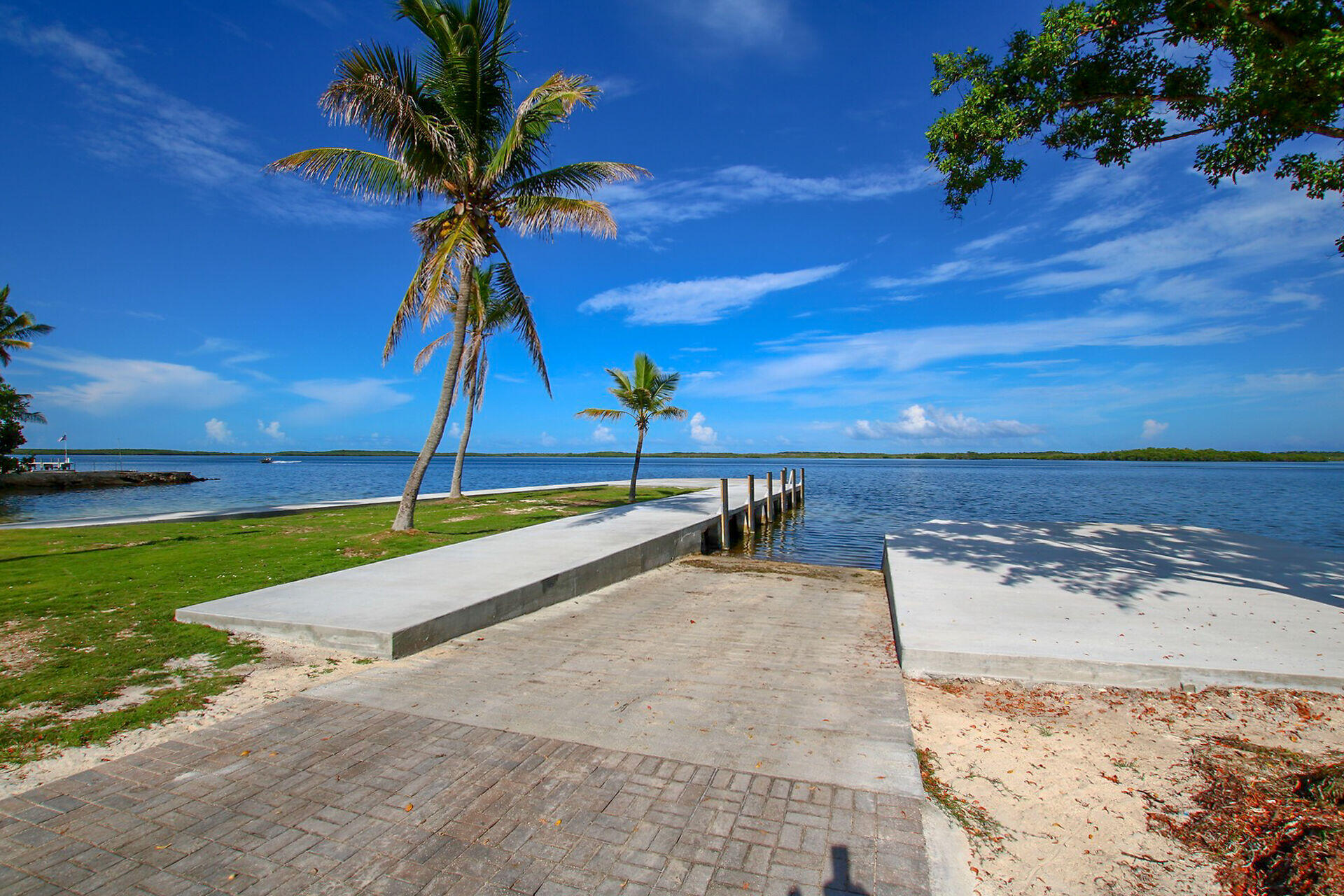 4 Snapper Avenue Key Largo, FL 33037 - Photo 33 of 38 virtual-tour-350421-05