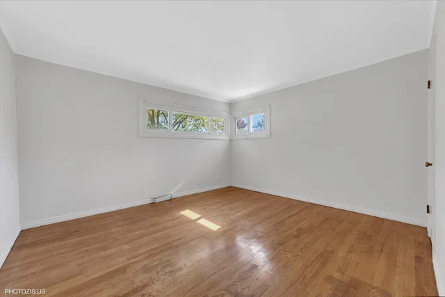 $329,900 | 1210 Mohawk Drive, Elgin, IL 60120