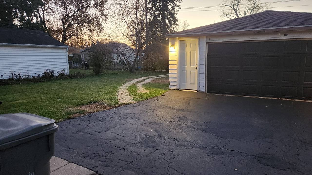 1210 Mohawk Drive Elgin, IL 60120 - Photo 28 of 36