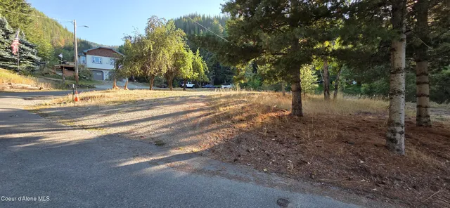 $414,999 | 930 Lower Page Road, Smelterville, ID 83868