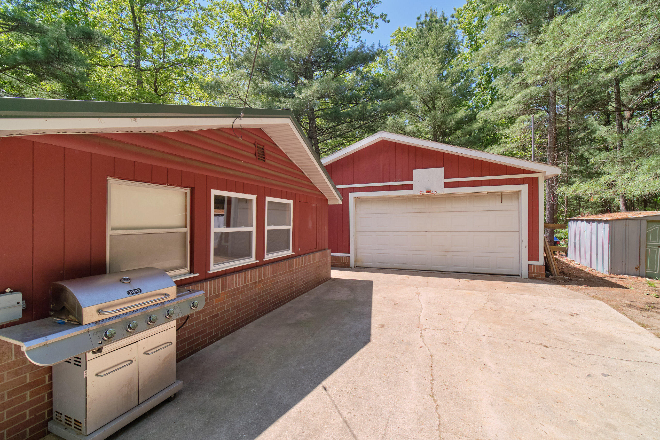 237 North Campbell Road Fountain, MI 49410 - Photo 3 of 34 24x28 detached garage