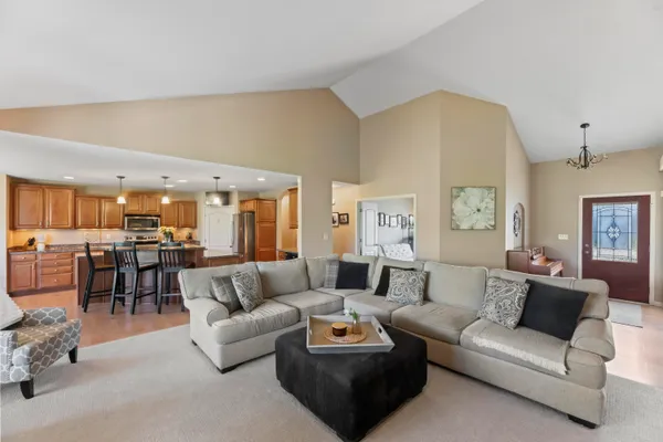 $675,000 | N86-w27678 Meadowview Court, Hartland, WI 53029