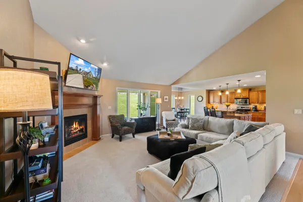 $675,000 | N86-w27678 Meadowview Court, Hartland, WI 53029