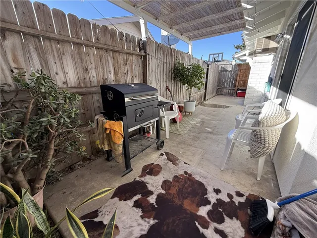 $3,895 | 7672 Amazon Drive, Unit 1, Huntington Beach, CA 92647