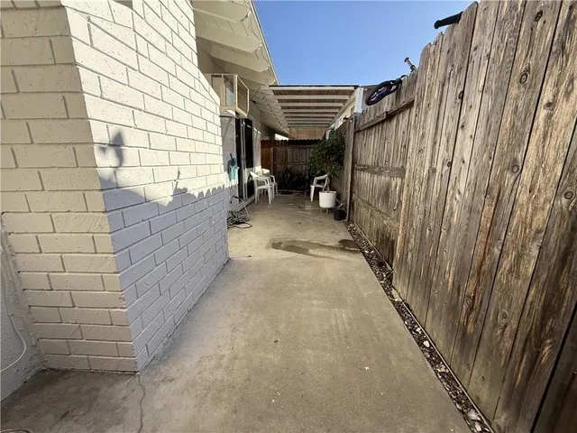 $3,895 | 7672 Amazon Drive, Unit 1, Huntington Beach, CA 92647