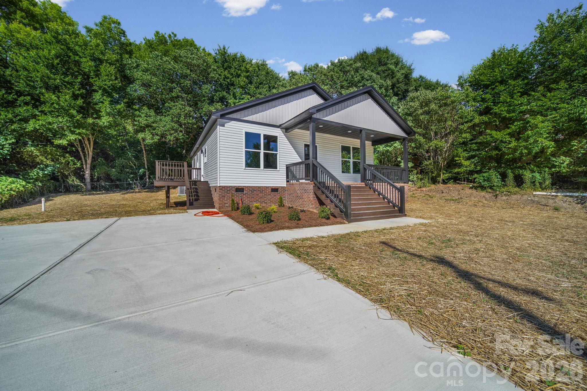993 13th Street Lancaster, SC 29720 - Photo 3 of 30