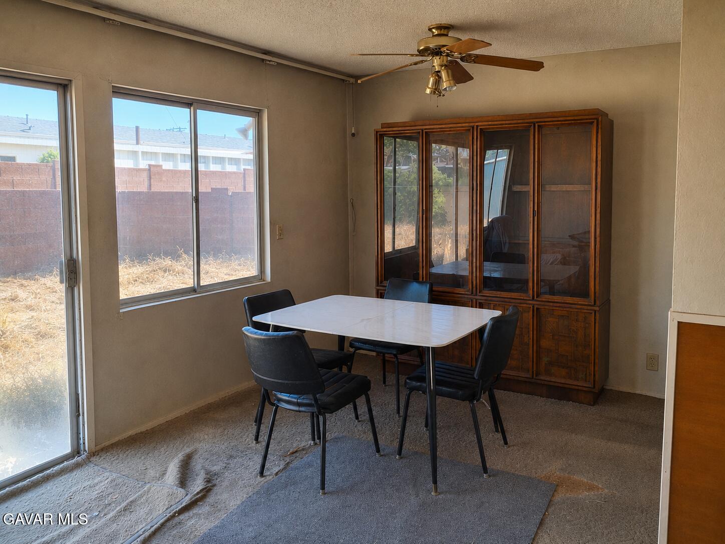 45339 Raysack Avenue Lancaster, CA 93535 - Photo 5 of 11 Dining Room