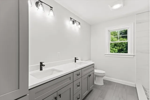 $949,900 | 15 Elm Place, Hanson, MA 02341