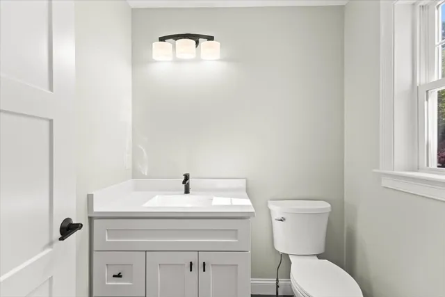 $949,900 | 15 Elm Place, Hanson, MA 02341