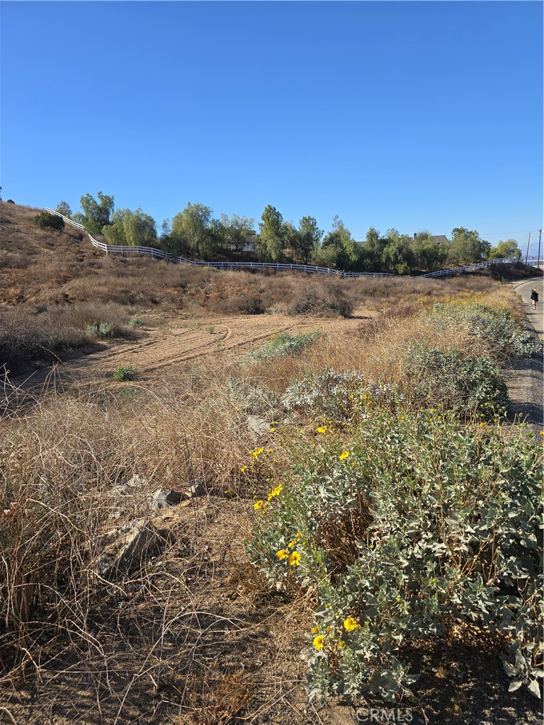28706002 Multiview Perris, CA 92570 - Photo 9 of 9 a view of lake with mountain in the background