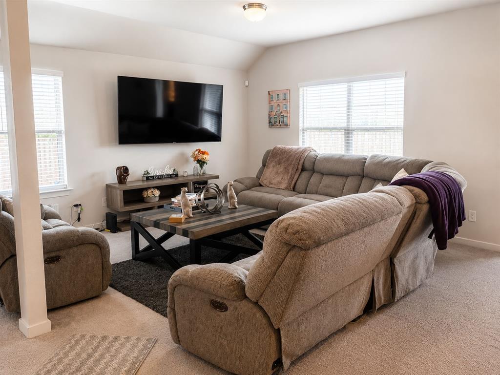 2605 Centurion Road Glenn Heights, TX 75154 - Photo 4 of 13