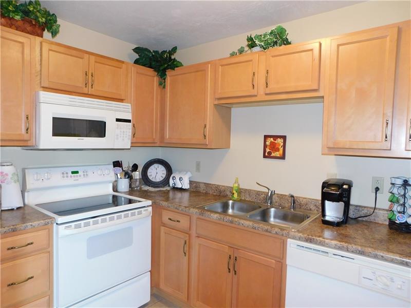 560 Reed Court Jeannette, PA 15644 - Photo 8 of 17
