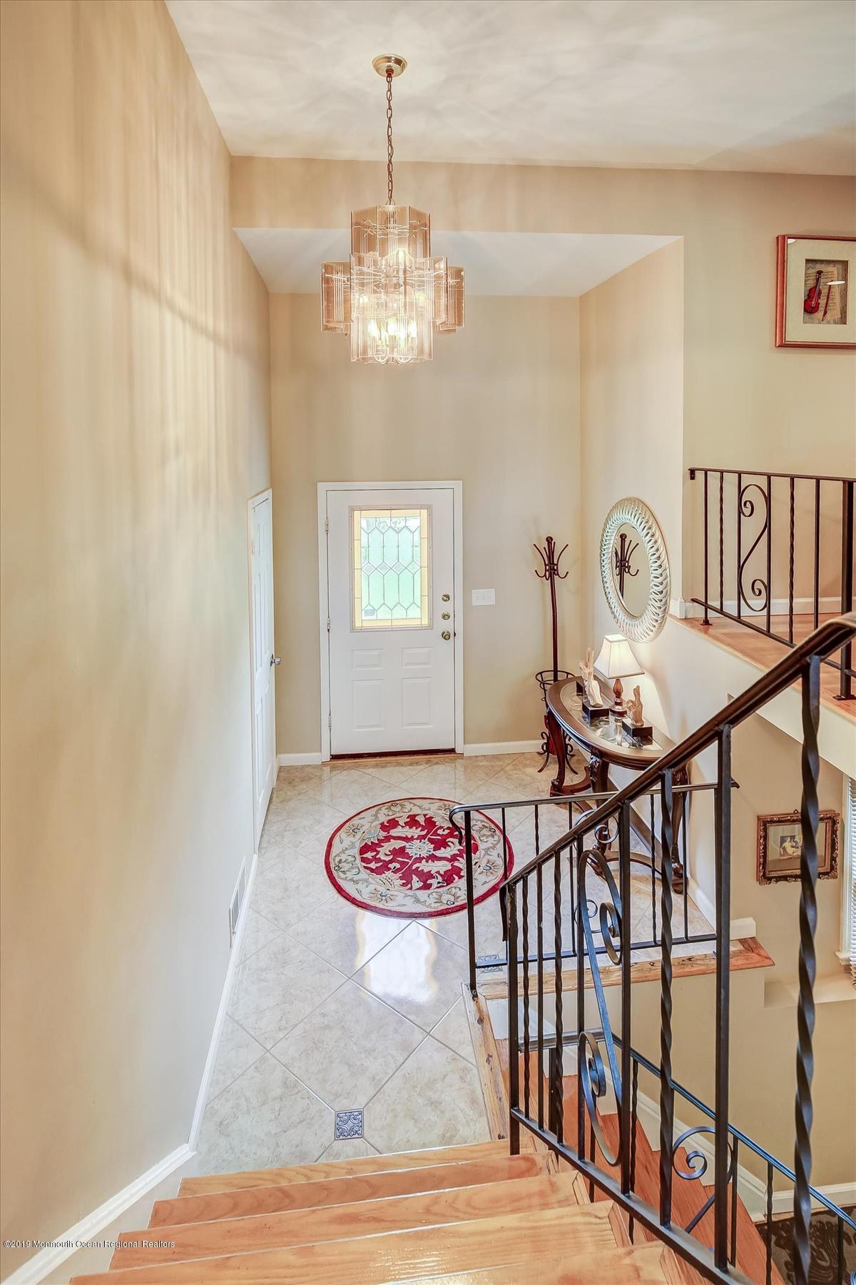4 Sandybrook Road Manalapan, NJ 07726 - Photo 5 of 41 04-Foyer