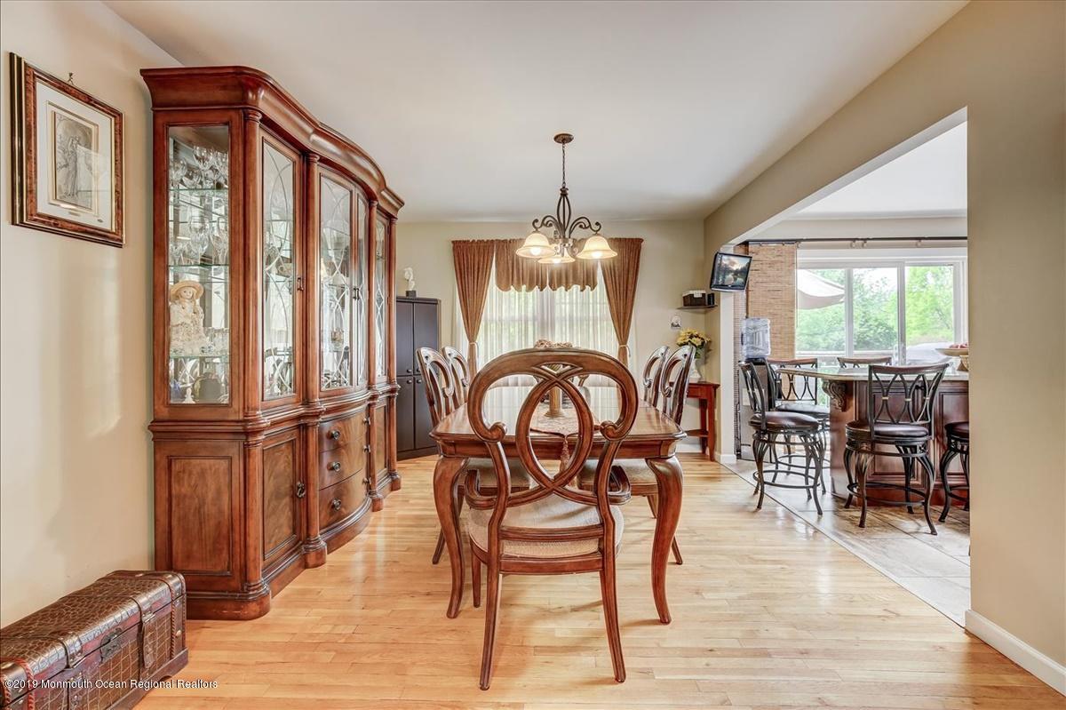 4 Sandybrook Road Manalapan, NJ 07726 - Photo 10 of 41 09-Dining Room