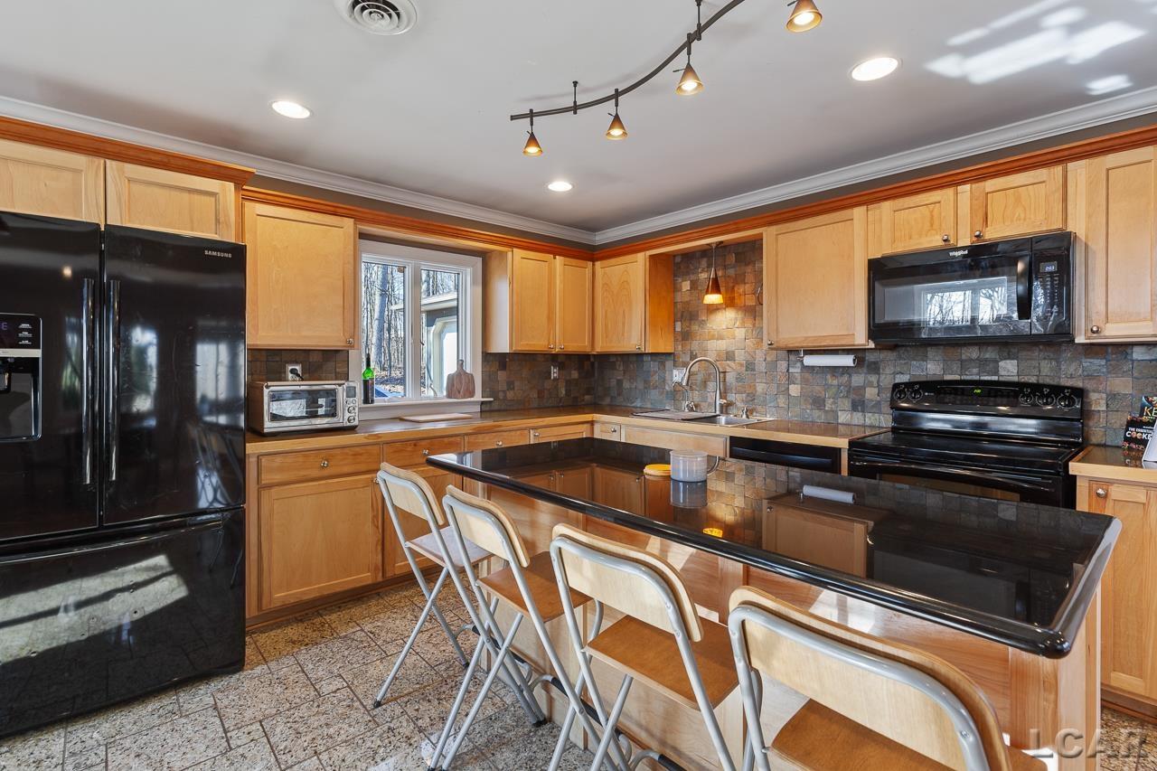 856 South Freer Road Chelsea, MI 48118 - Photo 13 of 60 50135556-937a583e-d950-4912-b45e-9ffddbf4ecf3.JPG
