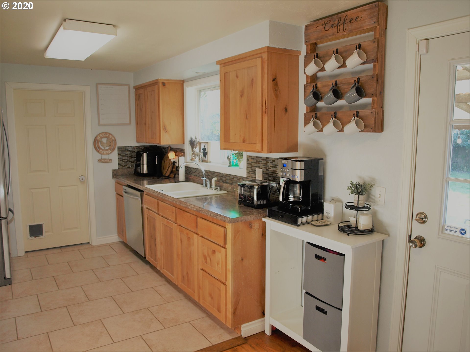 1380 1st Street Springfield, OR 97477 - Photo 10 of 30