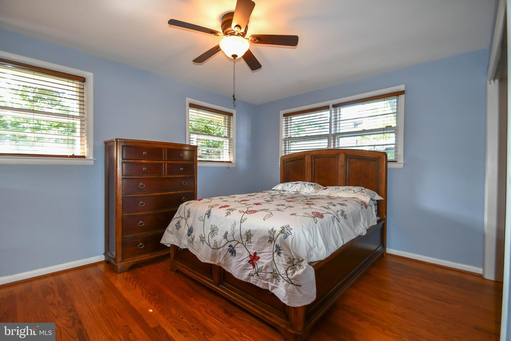 13 Edgeclift Road Towson, MD 21286 - Photo 13 of 34 Master Bedroom with Ceiling Fan