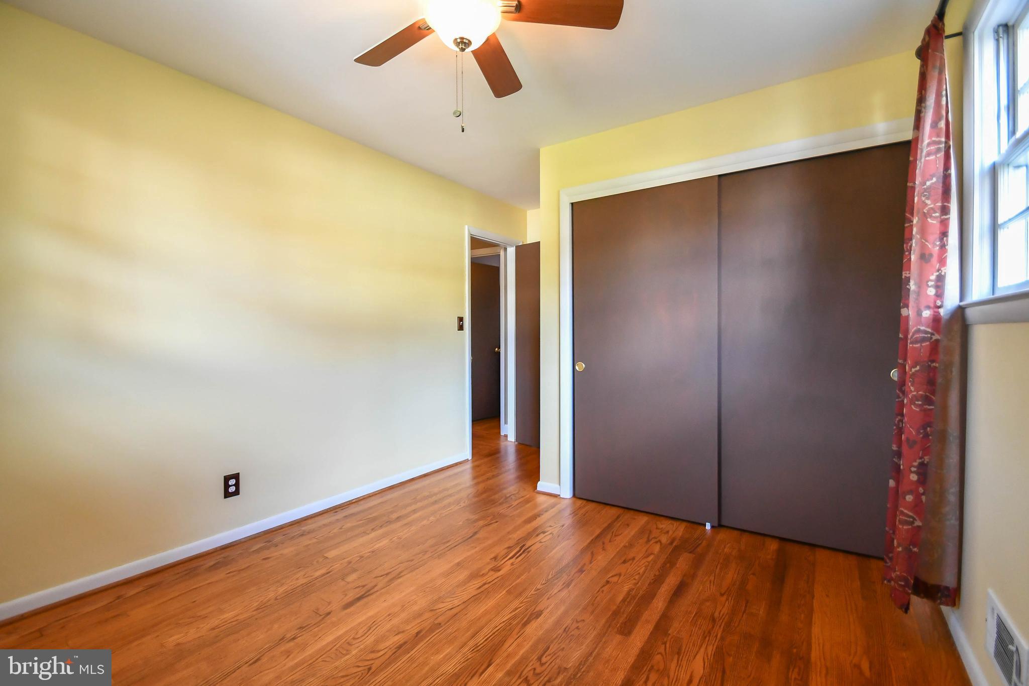13 Edgeclift Road Towson, MD 21286 - Photo 18 of 34 Bedroom 2 with Hardwood Flooring