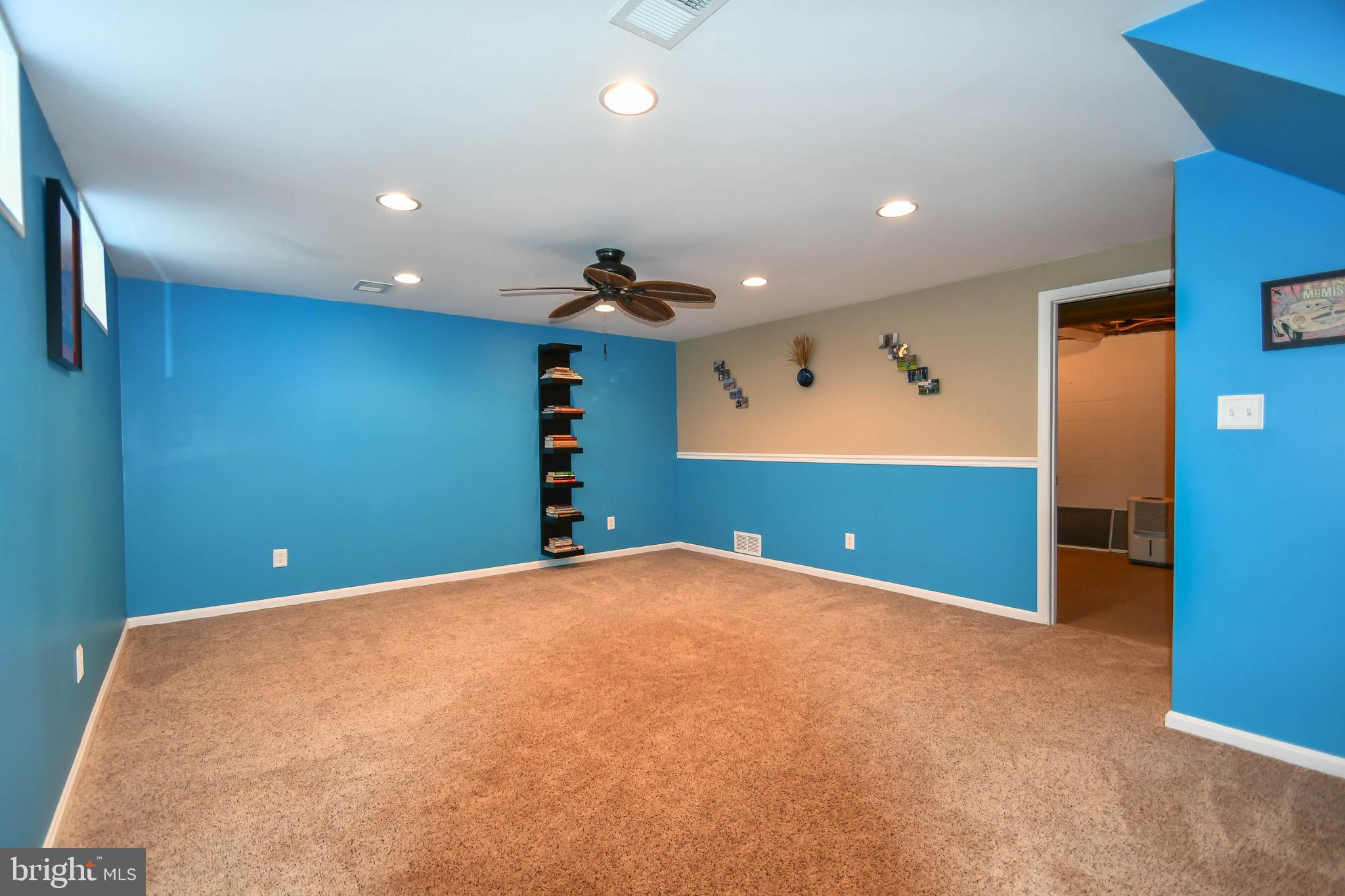 13 Edgeclift Road Towson, MD 21286 - Photo 24 of 34 Family Room