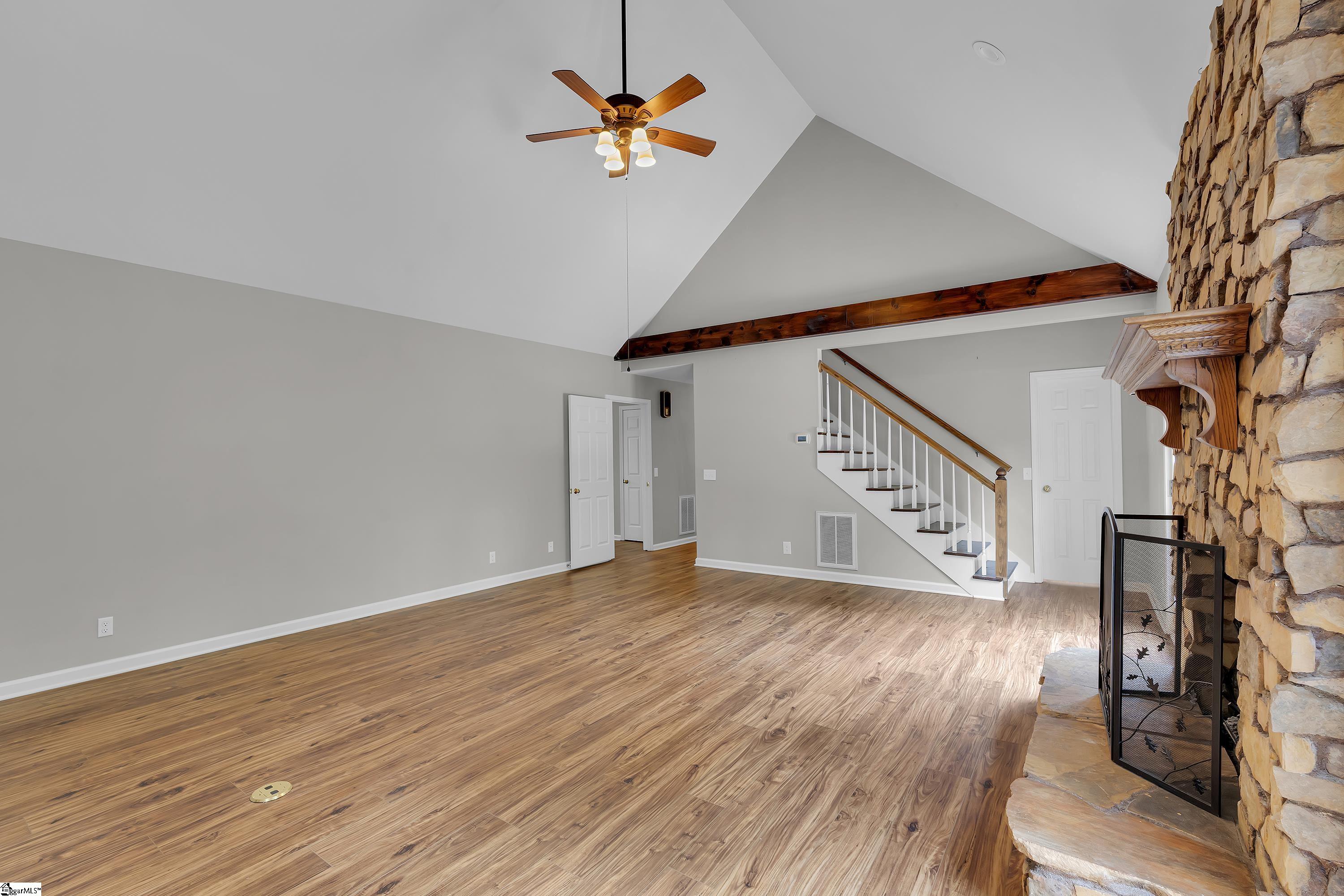 140 Pilot Road Greenville, SC 29609 - Photo 9 of 47