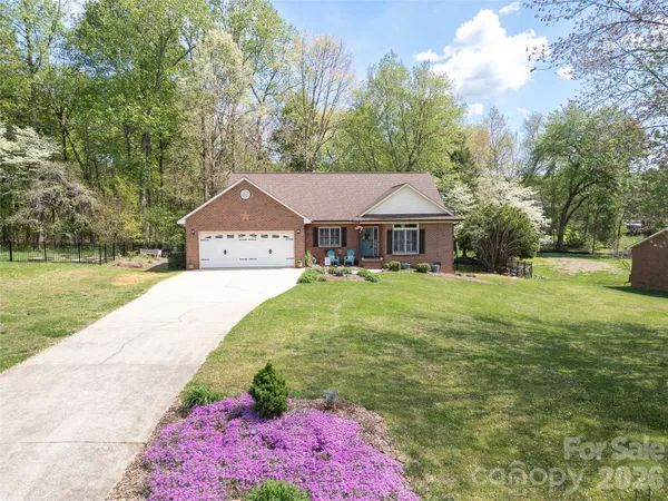$450,000 | 7982 King Arthurs Court, Denver, NC 28037