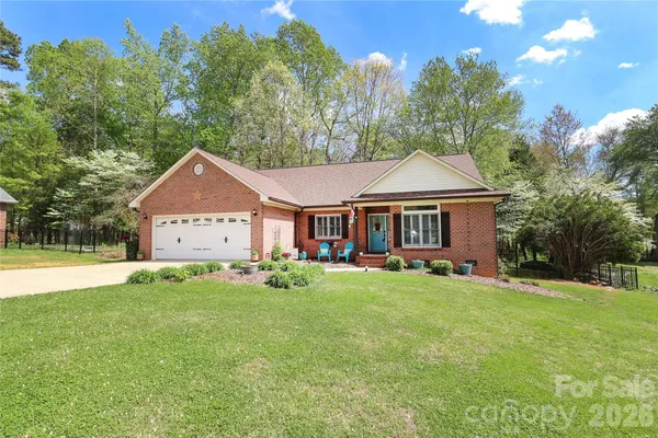 $450,000 | 7982 King Arthurs Court, Denver, NC 28037
